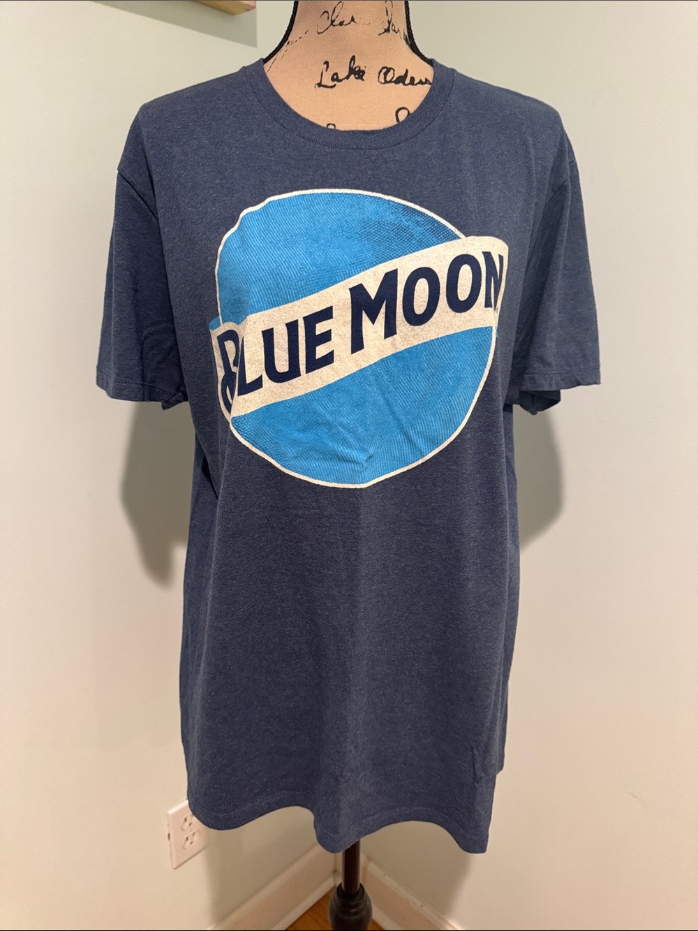 Men’s size L Graphic Tee - Navy Blue